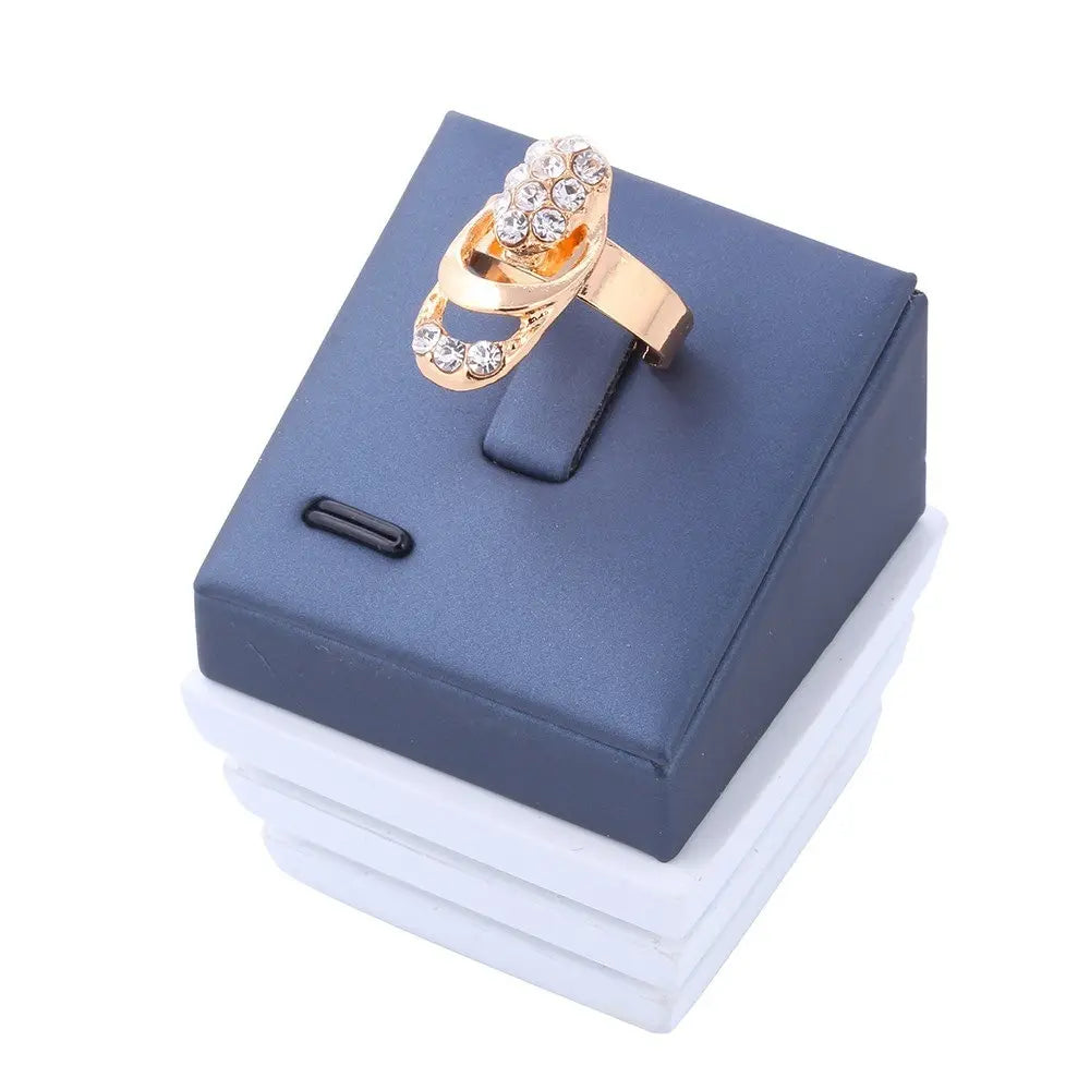 Kiara 4-Piece Gold Jewellery Set – product image 3
